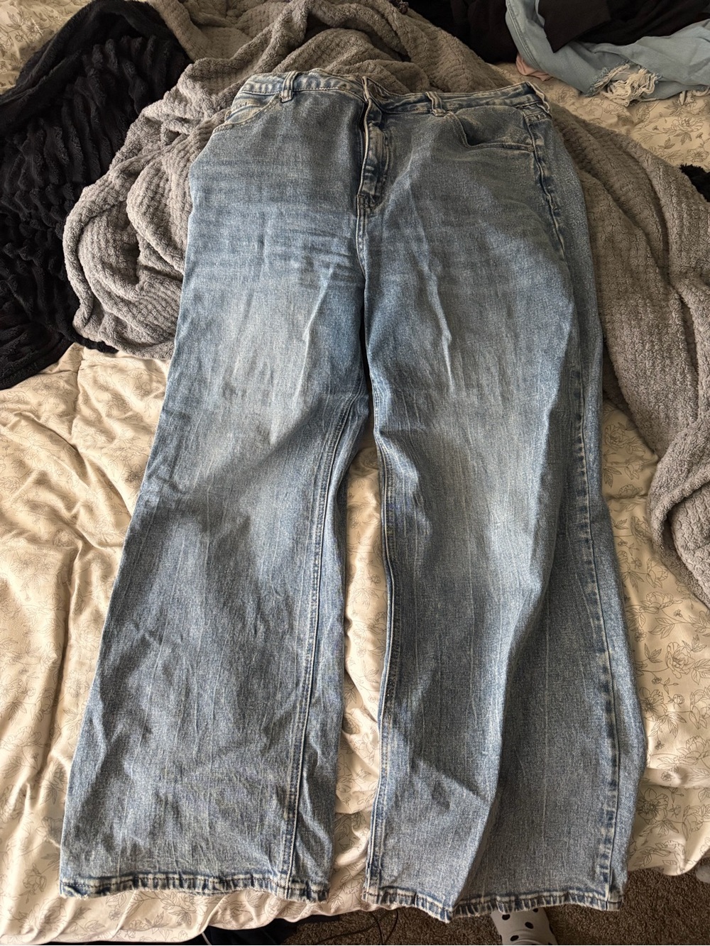 Light Blue woman's Straight-Leg Jeans
